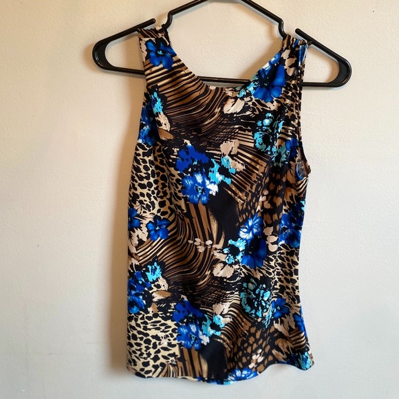 Breecher's Brook - Blue Safari Themed Shirt - Large - Picture 4 of 4